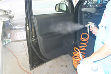 車内消臭加工(オゾン＋銀イオン消臭のダブル効果)
